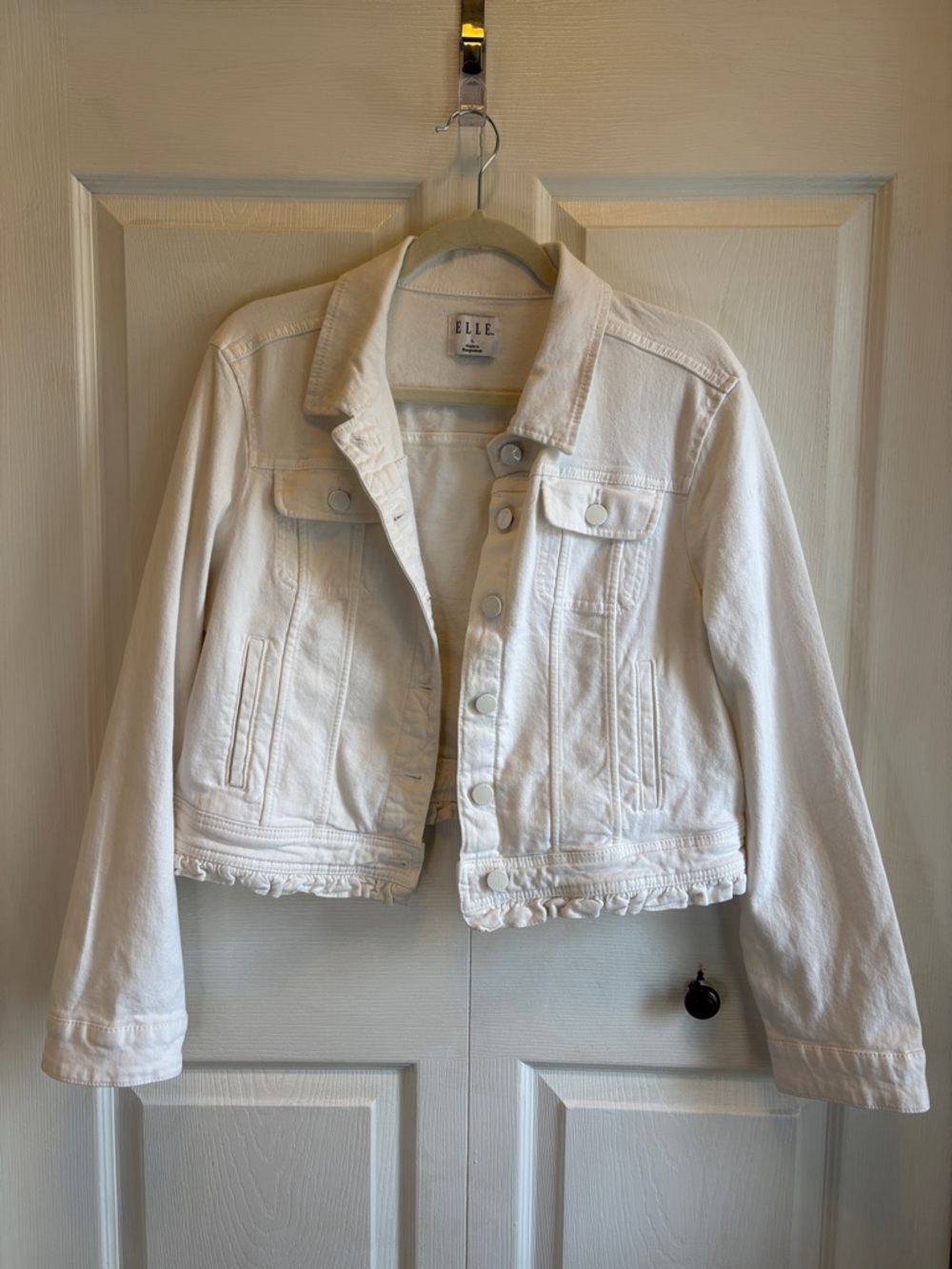 Elle Cropped White Denim Jacket with Frayed Hem